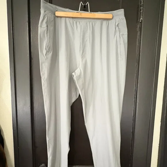 🩳🍋 LIKE NEW ✨ Men's Lululemon Surge Jogger 29" Silver Drop - Picture 1 of 5